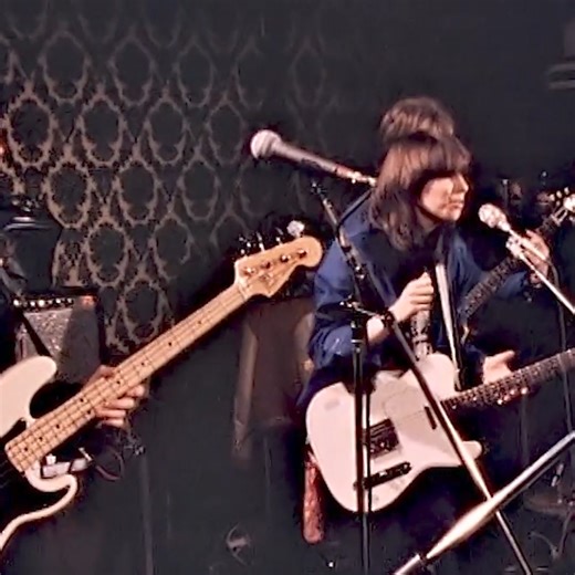 328K views · 13K reactions | July '79, The Pretenders rehearsing 'Brass In Pocket' and 'Stop Your Sobbing'. - PretendersHQ | Pretenders | Facebook