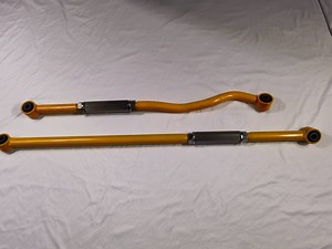 [Hot Item] 4X4 off Road Adjustable Panhard Rod for Toyota LC80