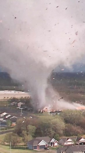 3.9M views · 1.1K reactions | I present to you, three big-time #tornado intercepts with tornadoes at different phases in lifecycle: Andover EF3 as pure jet-like vortex beneath dynamic pipe, Loco a tornado with dynamic pipe just having planted, and the more mature Cole, OK EF3 upon assuming deviant motion #tornado #stormchasing #science | Reed Timmer Extreme Meteorologist | Facebook