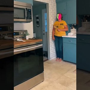 348K views · 141 reactions | Cette mère et son fils adorent se piéger mutuellement !  | Le monde part en cacahuète | Facebook