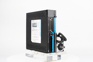 [Hot Item] Серводвигатель постоянного тока для принтера CNC серводрайв щеточный постоянный ток P100e-40