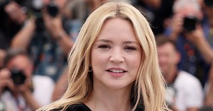 "Me mettre à poil ne me dérange pas", s'amuse Virginie Efira en célébrant "le droit d'être désirée"