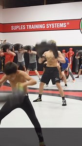 Bulgarian Bag Muscular Endurance Workout 💪 1. Suples Spin 2. Snatch 3. Spin Arm Throw 4. Bulgarian Bag Passes 5. Side to Side Swing Curl 6. Cement Mixer 7. Abdominal workout 8. Long Jumps Learn how to implement SUPLES https://suples.com/courses#info-modal #suplestrainingsystems #bulgarianbag #bulgarianbagworkout #muscularendurance #hiit | Suples Wrestling