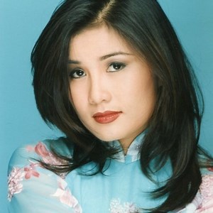 Đêm Mưa Tỉnh Nhỏ - Hạ Vy | NHAC.VN