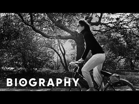 Jacqueline Kennedy Onassis - U.S. First Lady | Mini Bio | BIO
