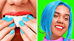 950K views · 296 shares | Unexpected beauty and makeup hacks for girls.  | 5-Minute Crafts Teens | Facebook