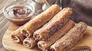 So lecker haben Sie noch nie gefrühstückt: köstliche Nutella-Toast-Röllchen