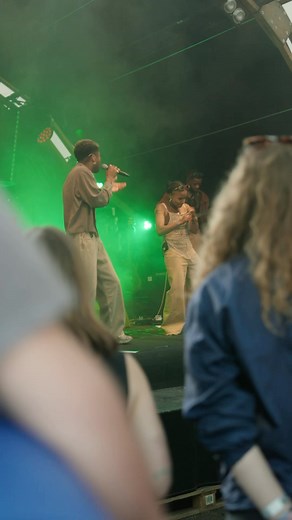 2.6K views | Der gestrige Bernblock mit @s0ukey @zthefreshman @sirens_of_lesbos @leilasurkovic  | B-SIDES Festival | Facebook