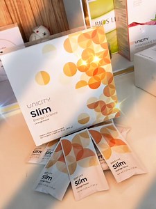 BIOS LIFE SLIM – HỖ TRỢ KIỂM SOÁT CÂN NẶNG KHOA HỌC Bios Life Slim là thực phẩm bảo vệ sức khỏe, ứng dụng công thức khoa học từ chất xơ hòa tan, phytosterol và vitamin. Sản phẩm hỗ trợ quá trình chuyển hóa, kiểm soát cân nặng, đồng thời giúp duy trì đường huyết ổn định. • Chứa Chromium giúp cân bằng chuyển hóa đường. • Bổ sung Beta-Glucan và Phytosterol hỗ trợ giảm hấp thu cholesterol. • Nhiều vitamin nhóm B, C, E giúp tăng cường năng lượng, hạn chế mệt mỏi. 👉 Uống đều đặn trước bữa ăn, kết hợp