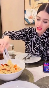 Eina Azman || Spicy Spaghetti Aglio Olio Maggi Aglio Olio : https://shope.ee/7KKL4RtsUj Aglio Olio Seasoning : https://shope.ee/7za1rojAQr | Selebriti Malaysia