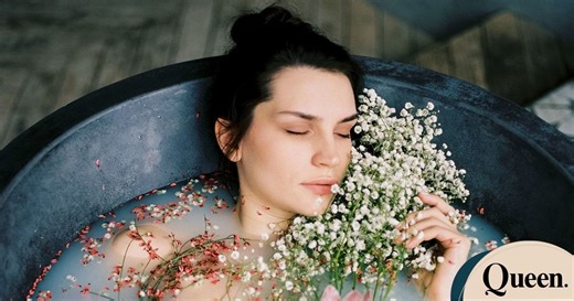 Mustard bath: Το διάσημο «φάρμακο» για την ερεθισμένη επιδερμίδα και πώς θα το κάνεις