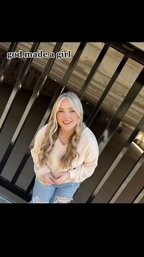 Brooklyn Roberts (@brooklyn..roberts)’s videos with Man Made A Bar - Morgan Wallen