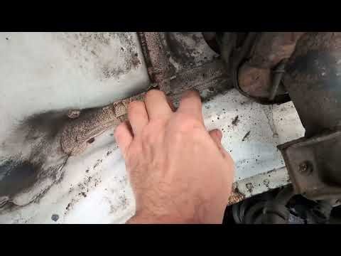 Rust treatment and undersealing a classic Volvo v70 T5. Not lanoguard I use Bilt Hamber Dynax UB.