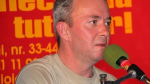 Dinu e o poezie