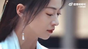 02.07.2024 "Hoa lê vụn vỡ rơi đầy đất; Rơi thành làn sóng lăn tăn, Một khi thổi qua, nhuộm cả đất trời." Mía, lụy bài "Hoa lê trắng đã phai hương" là có thiệt =)))) Xem video này, t x2 sự tin tưởng Ngô Cẩn Ngôn là hóa thân của Khương Lê - Tiết Ly tuyệt vời nhất =)))))) suy quá suy 🥹 #Mặc_Vũ_Vân_Gian #Tinh_dạ_tương_tẫn | Tinh Dạ Tương Tẫn - 星夜将尽