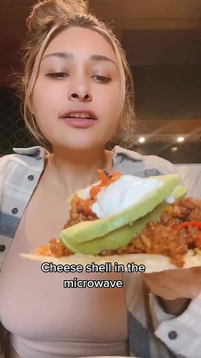 13K views · 263 reactions | Tostada shell in 2 mins! #foodie #Recipe #chef #deliciousfood #tasty #foodlover #foodblogger #cookingrecipe #cooking #cookies #homemade #yum #yummyfood #reelsfb #fyp #fypシ | Lowcarb Love | Facebook