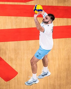 Luciano De Cecco 🇦🇷 The setter & Argentina 🇦🇷 will compete in the Paris Qualification from Sep 30 to Oct 8. 🏆 2 winners will earn spots in #Paris2024. ⏰ Schedule: https://bit.ly/3O9xHgy 📺 Matches will be on http://VB.TV. 🏐 #CloserToParis #volleyball | Volleyball World