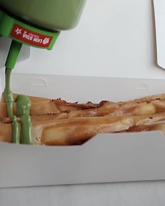 PROSES PEMBUATAN ROYAL BANANA ! | Hobby Makan