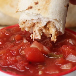 3.2M views · 20K shares | Cheesy Chicken Rolled Tacos (Flautas)...