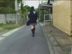 帰宅中の女子校生を集団の男が拘束し野外でレイプする【レイプ動画】 : 無料レイプ動画まとめ|エロ動画