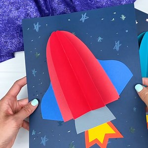 🚀 3D Rocket Craft ✂️ Get the template on the blog | Simple Everyday Mom