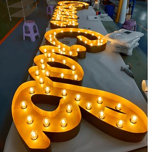 [Hot Item] Custom Light Bulb Sign 3D Marquee Bulb Sign for Theme Parks