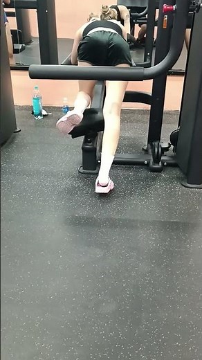 Voyeur gym girl Part 1