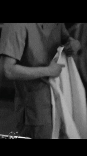 #Repost @mracanise yes, he can be sexy even when he wears a simple nurse's gown...🔥😍 from gunman insta story 🙏🥰😘 • #李準基 #李准基 #leejoongi #이준기 #イジュンギ #لی_جونگی #อีจุนกิ #лиджунги #korean #actor #koreanactor #actor_jg #jgshock #wesupportjg #welovejg #joongilee #leejoongioppa #oppa #onlyhaveeyesforyou #proudtobeJGfans ❤️ Thank you for sharing ❤🙏😊 | Gabriela Gina Rusu