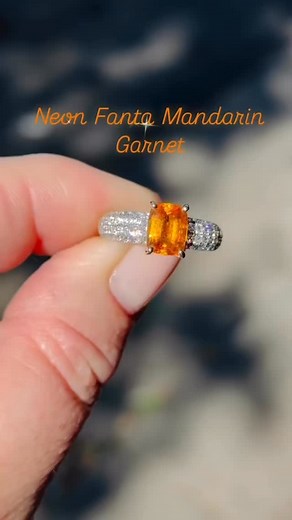 🌈💎 Introducing the rare neon Fanta Mandarin garnet and diamond 18k ring! This dazzling piece is a must-have for any jewelry lover. Its vibrant hue and sparkling diamonds make it truly one-of-a-kind! ✨ 🛒 Black Friday Sale is happening now! Get 40% off your purchase with code BLACKFRIDAY. (Please note: custom designs are excluded from this sale.) Don’t miss out on this incredible opportunity to shine! ✨💖 #BlackFridaySale #NeonGarnet #DiamondRing #18kGold #LuxuryJewelry #JewelryLovers #ShopSmar