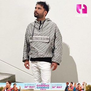 46K views · 4.8K reactions | Amrinder Gill ਦੇ ਜਨਮਦਿਨ ਤੇ ਜਾਣੋ ਉਹਨਾਂ ਦੇ ਬੈਂਕ ਦੀ ਨੌਕਰੀ ਤੋਂ ਲੈ ਕੇ ਕਲਾਕਾਰ ਬਣਨ ਤੱਕ ਦੇ ਸਫਰ ਬਾਰੇ #Punjab #pollywood #punjabisinger #amrindergill #happybirthday Amrinder Gill #CinePunjabi | Cine Punjabi | Facebook