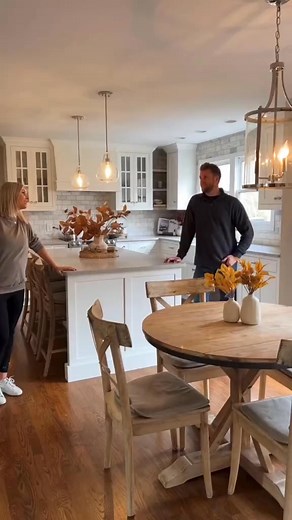 Recently switched out our light bulbs to the EcoSmart bulbs from @The Home Depot #THDEcoSmart #homedepotpartn | ART VAN