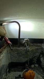 No hot water and dry cold water tank! Blocked combicare filter these are a pain and always block up! #asmr #plumbing #toolbag #pipes #tools #cleancopper #plumbertools #pressfit #soldering #copper #plumbingwork #plumbingjob #plumbing #plumbingservice #plumber #plumbinglife #NothingButHeavyDuty #plumbingrepair #plumbing101 #plumbingsolutions #plumbingcontractor #fypシviralシ2025 #howto #How | Mm Plumber