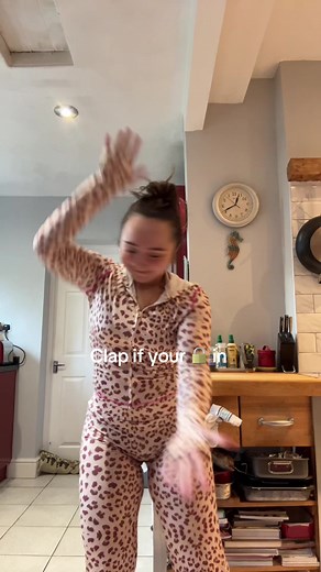 Understanding the Impact of Clapping in Social Settings