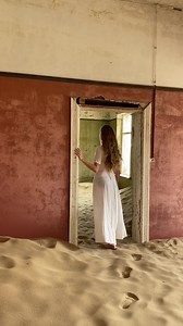 25K views · 1.3K reactions | A little behind the scenes from this recent self portrait shoot in Namibia… this place felt so surreal, eerie and nostalgic all at once. 懶 | Elizabeth Gadd Photography | Facebook