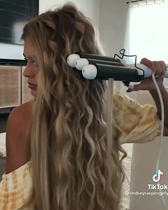 8.2M views |  NEJPRODÁVANĚJŠÍ PRODUKT  Tříválcová kulma pro profesionálně vytvořené lokny ✨ za pár minut!  1 klik pro slevu  ★ https://top.frilla.cz/mega-style/t1/v1/lp3?sp=77449i007 | Frilla | Facebook