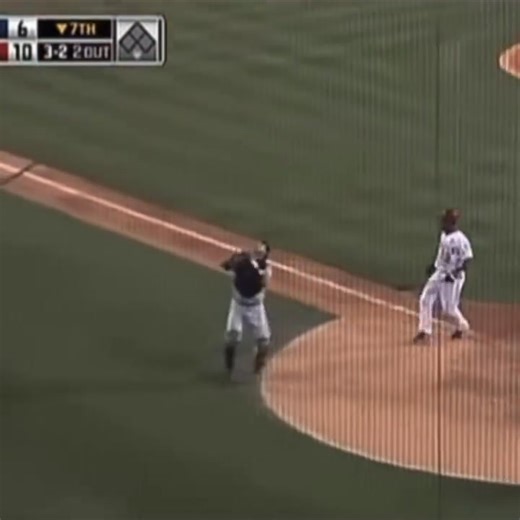 Jorge Posada was staring Chone Figgins down 😤 | Sports Knightly Baseball