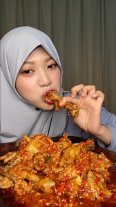 693K views · 19K reactions | makan ceker mercon versi full wkkwwk #mukbang #food #eating #spicy #asmr | Ulfa | Facebook