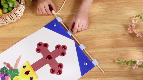 First Communion Banner Kits 12 x 18 Inches Felt Holy Communion Banner Kits First Communion Gifts Sunday School DIY Arts and Crafts Kit