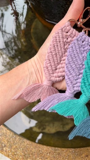Which macrame pattern would you choose to make first and why? 1. Mermaid tail keychain 2. Hat hanger 3. Mandala wall hanging #macramepattern #macramebeginner #learnmacrame #mindfulactivity #mymumthedreamer | My Mum The Dreamer