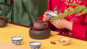 Six hundred years back, in Ming Dynasty China, the art of steeping tea flourished, a ritual that traveled wherever Chinese feet touched ground. From bustling cities to remote villages, the habit of tea drinking spread like wildflowers, rooting itself deeply in the hearts and homes of all who welcomed its fragrant embrace. In every corner of the world Chinese folk settled, tea leaves found boiling water, and the culture of sipping tranquility blossomed anew. #UniTea | On a Journey