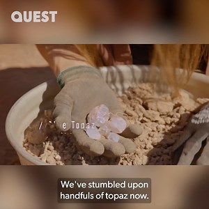 The Rockhounds Ebriony, Frankie, and Luna tackle a tough off-road trail in search of top-tier topaz! 🐶💎 #OutbackCrystalHunters | Quest
