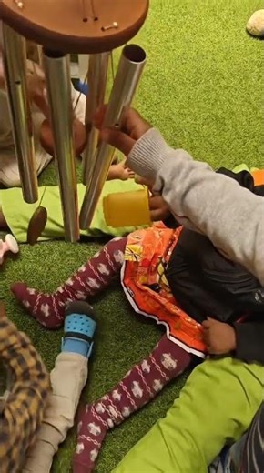 Un atelier sensoriel: carillon à vent . #foryou #carillon #musique #pourtoi #education #cutebaby