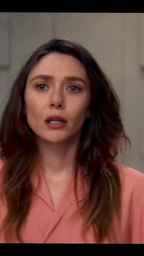 Joan 🍿En esta historia una mujer se encuentra con su primer esposo en el cielo... pero #movie #peliculas