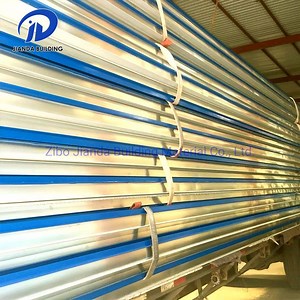 [Hot Item] PUR/PU/PIR/Puf Polyurethane Foam Insulation Material/Prefab House