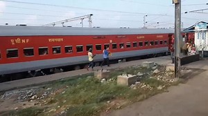#Brahmaputra_Mail Overtaken By #Balia_Sealdah_Express At Kiul Junction | Indian Railway "भारतीय रेल"