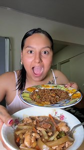 🇨🇴Chicas Después De Un Dia Largo Buscando 🏠 Pedimos De Cena mi Comida Preferida Chop, Suey y Arroz chino🥘 | Yuliana tello