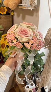 1.2K views · 19 reactions | Crochet a wedding bouquet ‍♀️蘆‍♀️ #rose #babybreath #babybreathflowers #Myosotis #crochet #flowers #flower #crochetflower #crochetflowerbouquet #flowerbouquet #bouquets #bouquetofflowers #wedding #weddingbouquet #weddingflowers | Crochet Secret Ideas | Facebook