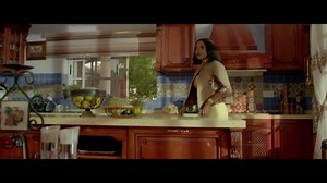 il ramene une maitresse chez lui pour rendre sa femme jalouse | Creative TV