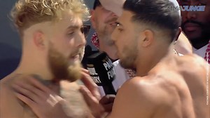 Tommy fury shoved Jake Paul during a heated and expletive-filled final staredown after both men made weight for Sunday's grudge match. 😯 Full story: https://bit.ly/3xORtGC | MMA Junkie