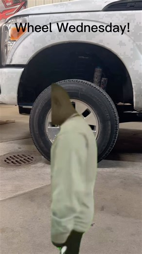 #wheelwednesday #whatsinthebox #racelinewheels @racelinewheels...